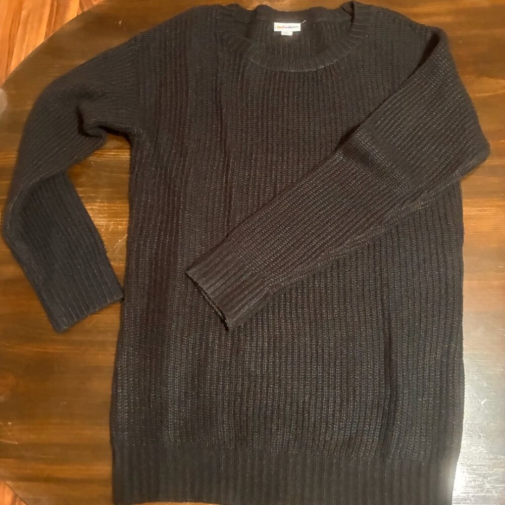 NWOT LuLaRoe Mariah Sweater Small